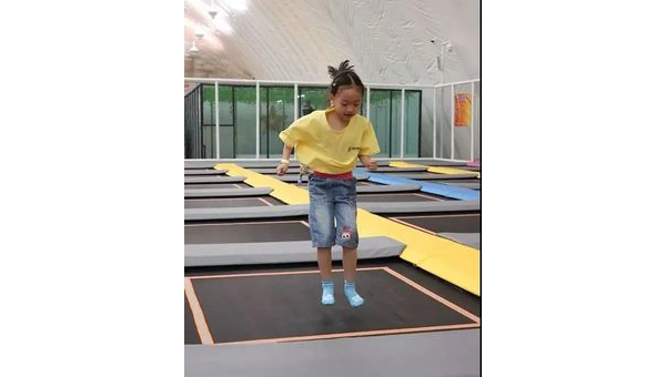 健身房运动数日后突惧高温何解